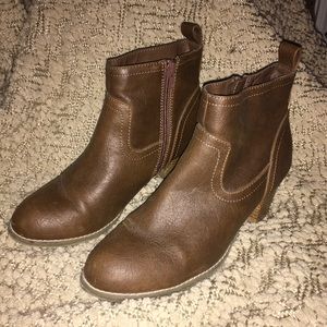 Faux leather chocolate brown bootie